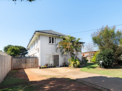Dual Living Family Home in Nudgee with the Potential to Remove and Subdivide.