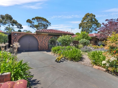 Exceptional 2-Bedroom Unit with Solar, Security, and Style in Gawler South