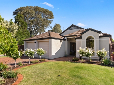 Exquisitely Presented Dream Home In The Heart Of Woodcroft