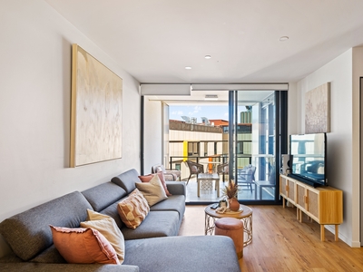 One Bedroom in South Brisbane's Best Location High Rental Return