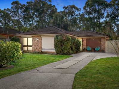 11 Beethoven Place, Cranebrook, NSW 2749