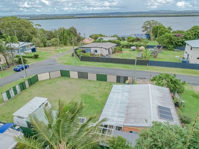 17 Panorama Ave, Russell Island, QLD 4184