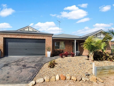 2 Wicklow Place, Grovedale, VIC 3216