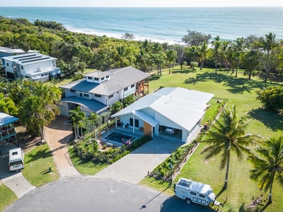 25 Beach Houses Estate Rd, Agnes Water, QLD 4677
