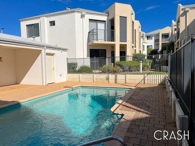 8/17 Southdown Place, Thornlie, WA 6108