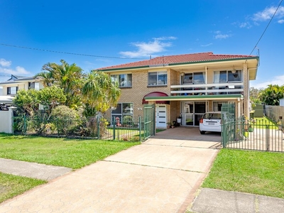 92 Griffith Road, Scarborough, QLD 4020