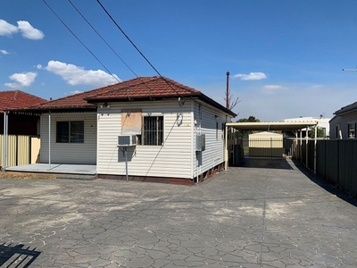 19 Polding Street, Fairfield NSW 2165 - House For Lease
