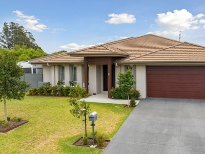 ONE OF GRAFTON'S FINEST FAMILY HOMES TO WELCOME NEW OWNERSHIP