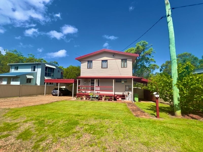 4 Crescent Drive, Russell Island, QLD 4184