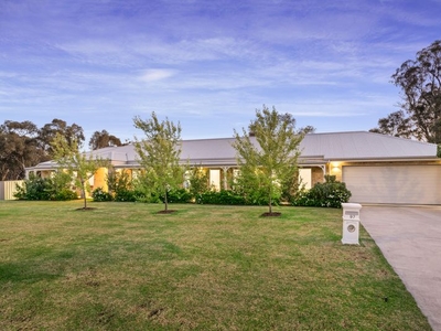 97 Whitehall Avenue, Springdale Heights, NSW 2641