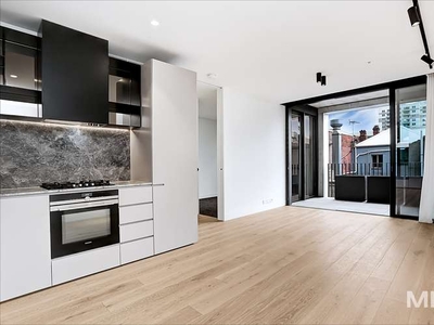 Setting the bar for luxury in South Melbourne