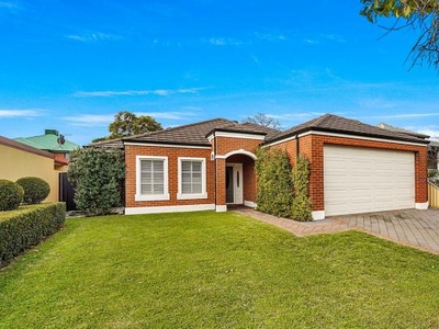 4 Bedroom Detached House Bayswater WA For Sale At