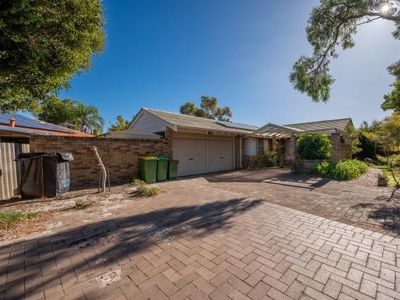 4 Bedroom Detached House Leeming WA For Sale At