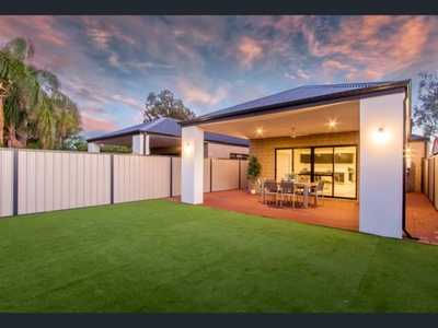 4 Bedroom House Willetton WA