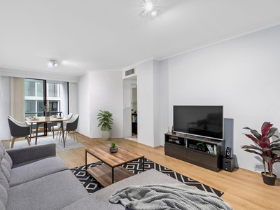 Inner City Resort Style Living In 'Paramount' Surry Hills