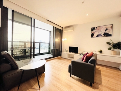 LUXURY FURNISHED 2 bedrooms and 2 bathrooms apartment