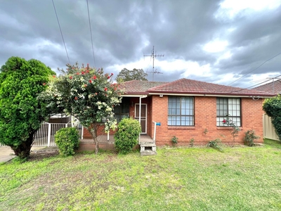 29 Bedford Road, Blacktown NSW 2148 - House For Lease