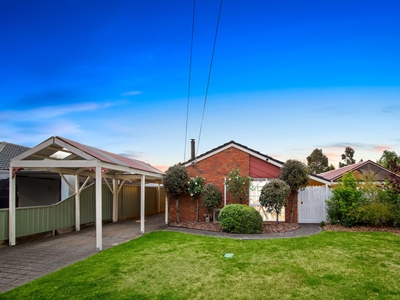 Family Oasis In The Heart Of Wyndham Vale!
