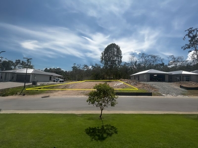 4 Milkypine Place, Cannon Valley, QLD 4800
