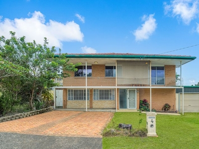4 Woodlands Drive, Rochedale South, QLD 4123