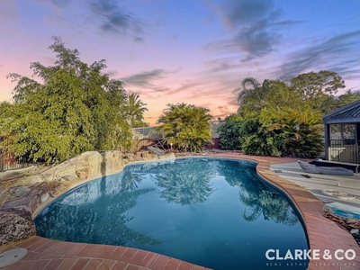42 Johnston Road, Glass House Mountains, QLD 4518