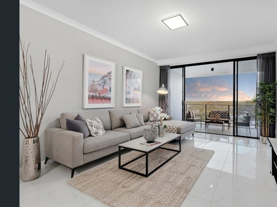 STUNNING NIGHT VIEWS TO SURFERS PARADISE! MOVE IN BEFORE CHRISTMAS