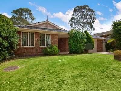 11 Claret Ash Grove, Menai NSW 2234 - House For Lease