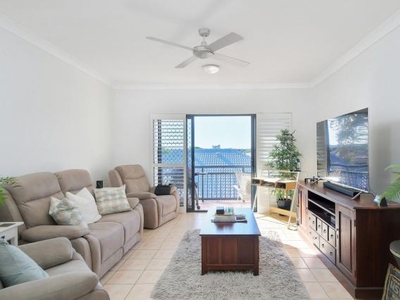 3 Bedroom Apartment Unit Carrara QLD For Sale At 696000