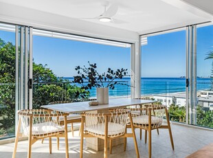 Freestanding Villa with Exceptional Coastline Views