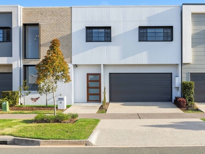 Modern Designer Terrace House in Nirimba - Perfect for Style-savvy Young Families