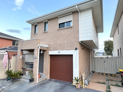 2 Bedford Road, Blacktown NSW 2148 - Townhouse For Lease