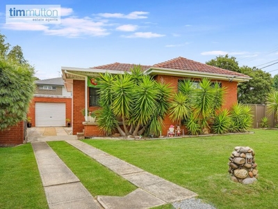 14 Pozieres Ave, Milperra, NSW 2214