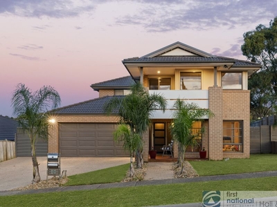 18 McGarvie Drive cranbourne north VIC 3977