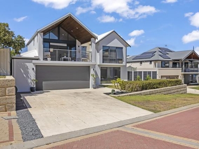 6 Bedroom Detached House Quinns Rocks WA For Sale At 1150000