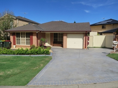 4 Coachwood Close, Rouse Hill NSW 2155 - House For Lease