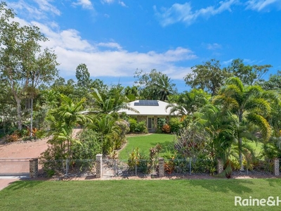 243 Kelso Drive, Kelso, QLD 4815