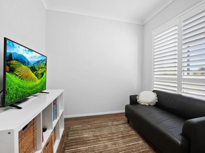 4 bedroom, Oran Park NSW 2570