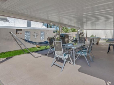 4 Bedroom Detached House Benowa QLD For Sale At