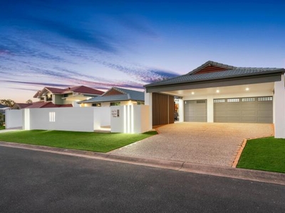 4 Bedroom Detached House Helensvale QLD For Sale At
