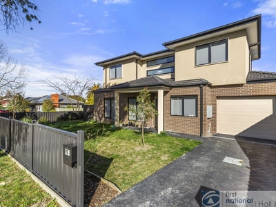 1/10 Nicole Avenue, Dandenong North, VIC 3175