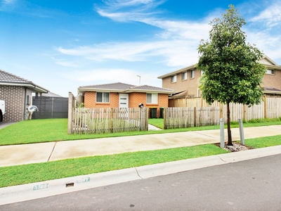 19 Skaife St, Oran Park NSW 2570 - House For Lease