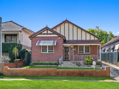 47 Links Avenue, Concord NSW 2137 - House Auction
