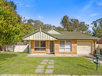 Family Starter or Great Investment in Peaceful Pocket