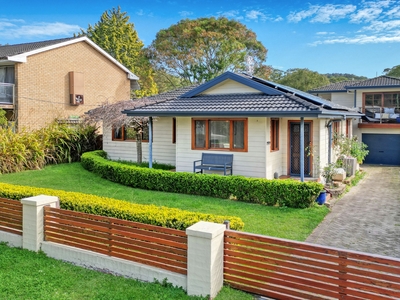 Charming 3 Bed Family Home with Detached Studio in Popular Bay Side Suburb