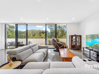 Sophisticated Simplicity in Rouse Hill