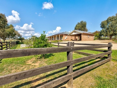 152 Golden Grove Road, Young, NSW 2594