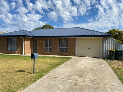 27 Greenlees Parade, Aldinga Beach SA 5173 - House For Lease