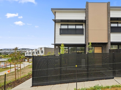 54/172 John Gorton Drive COOMBS, ACT 2611