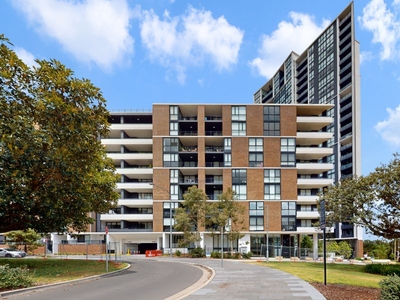 702/7 Maple Tree Road, Westmead, NSW 2145