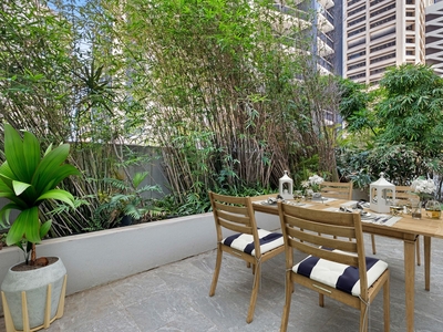 Rare 2 bedroom With Large Courtyard In Queen's Wharf Precinct!